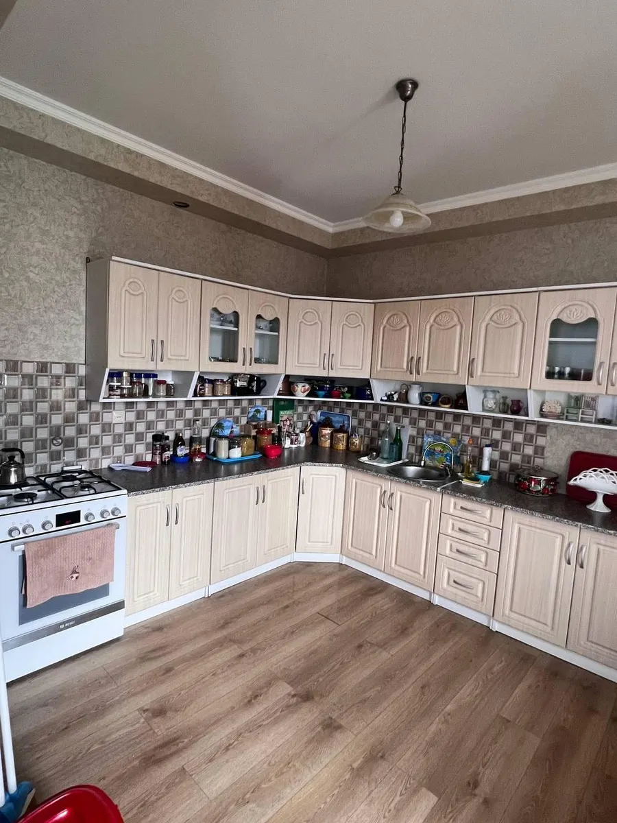 Квартира, 4-комн., 115 м²