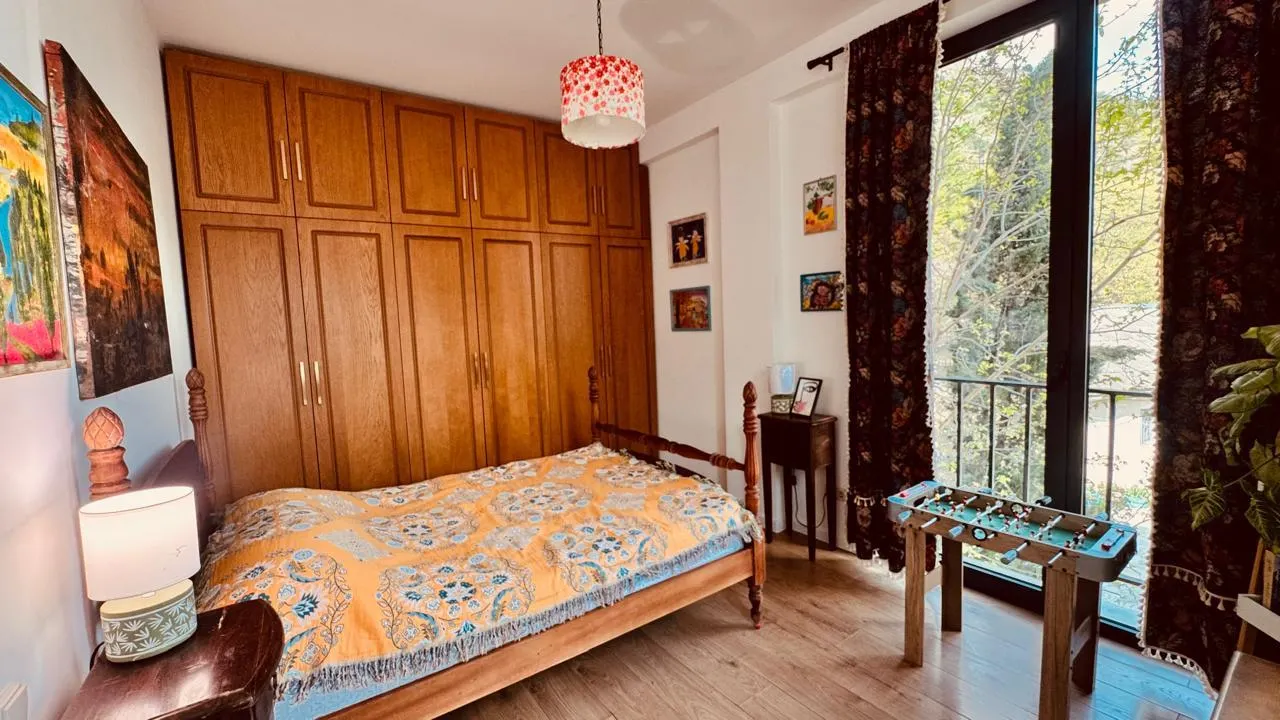 Квартира, 1-комн., 103 м²