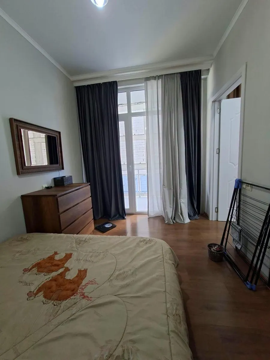 Квартира, 3-комн., 57 м²