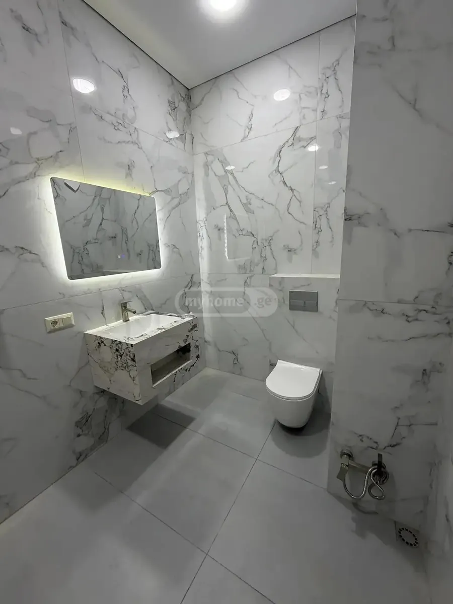 Apartment, 2-room, 61.8 m², Lisi Pines Residence
