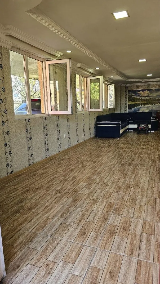 House, 6-room, 250 m²