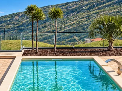 House, 10-room, 600 m²