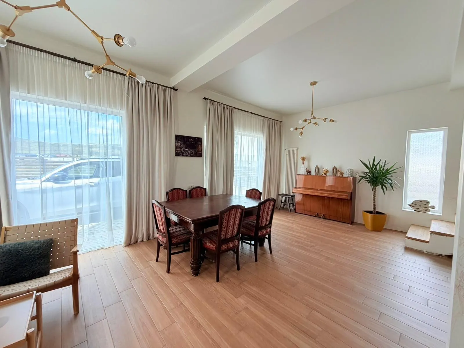House, 5-room, 192 m²
