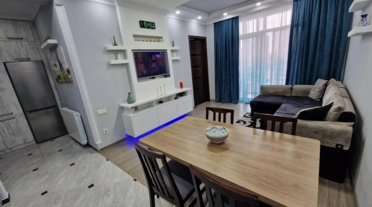 Apartment, 2-room, 56 m²