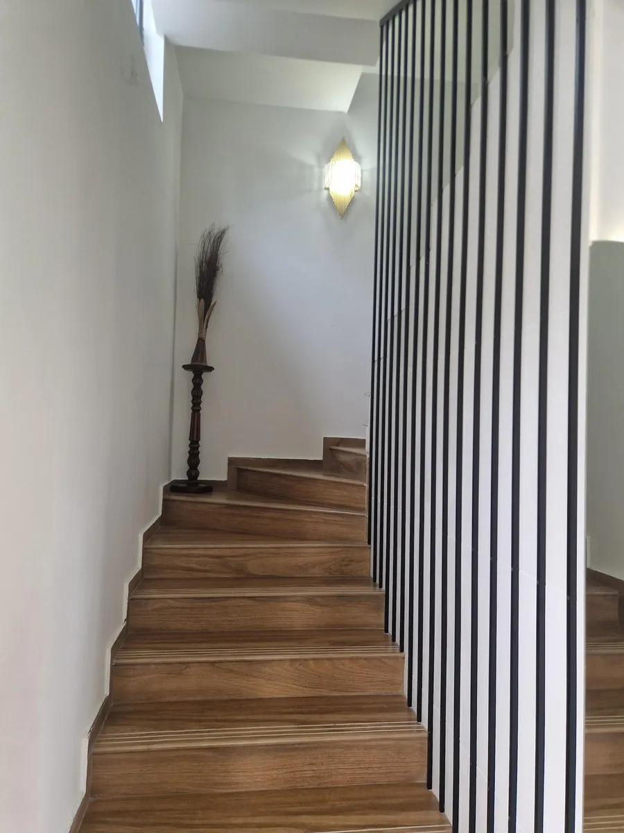 Дом, 5-комн., 500 м²