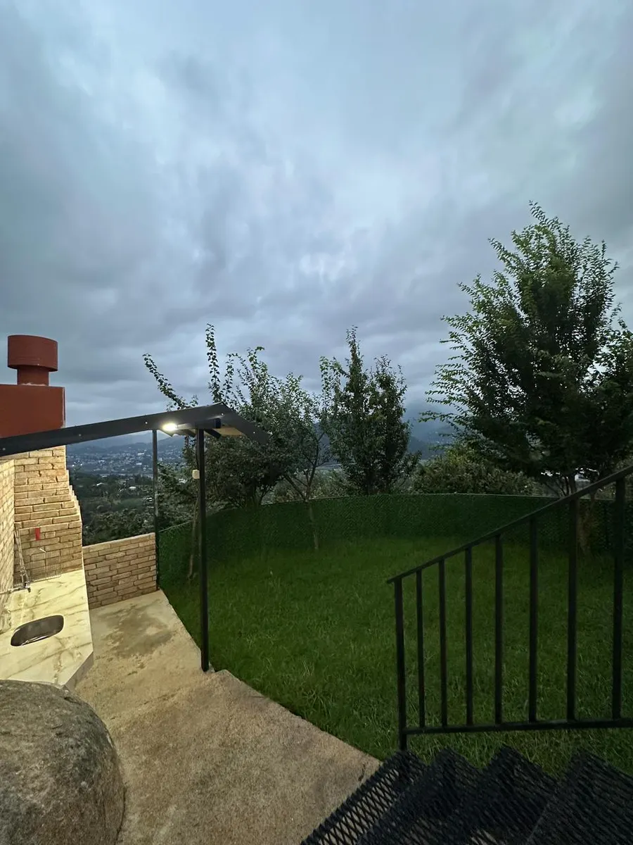 House, 3-room, 80 m²