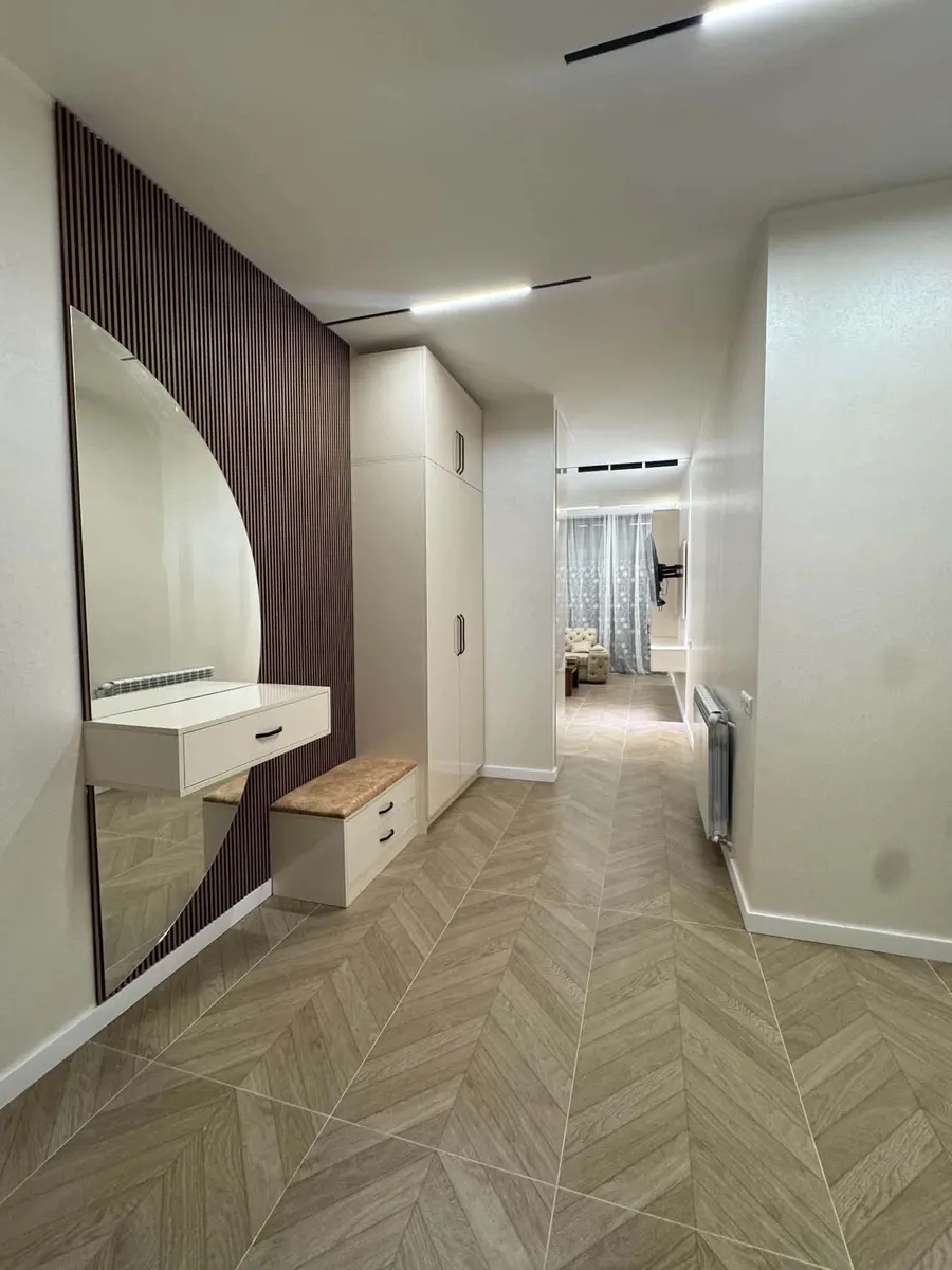 Квартира, 3-комн., 91 м², David Aghmashenebeli Ave, 164