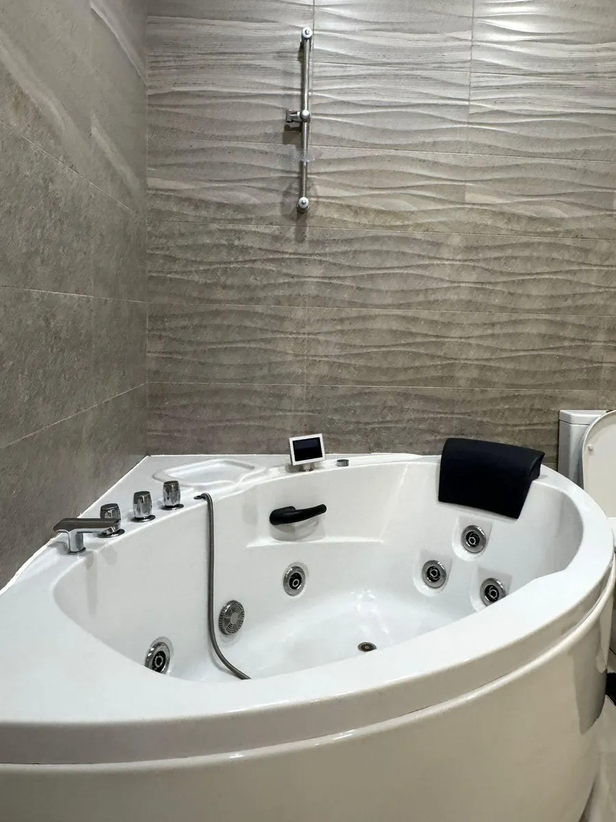 Apartment, 4-room, 160 m², Zurab Gorgiladze St, 98