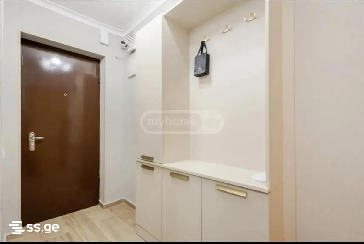 Квартира, 2-комн., 80 м²