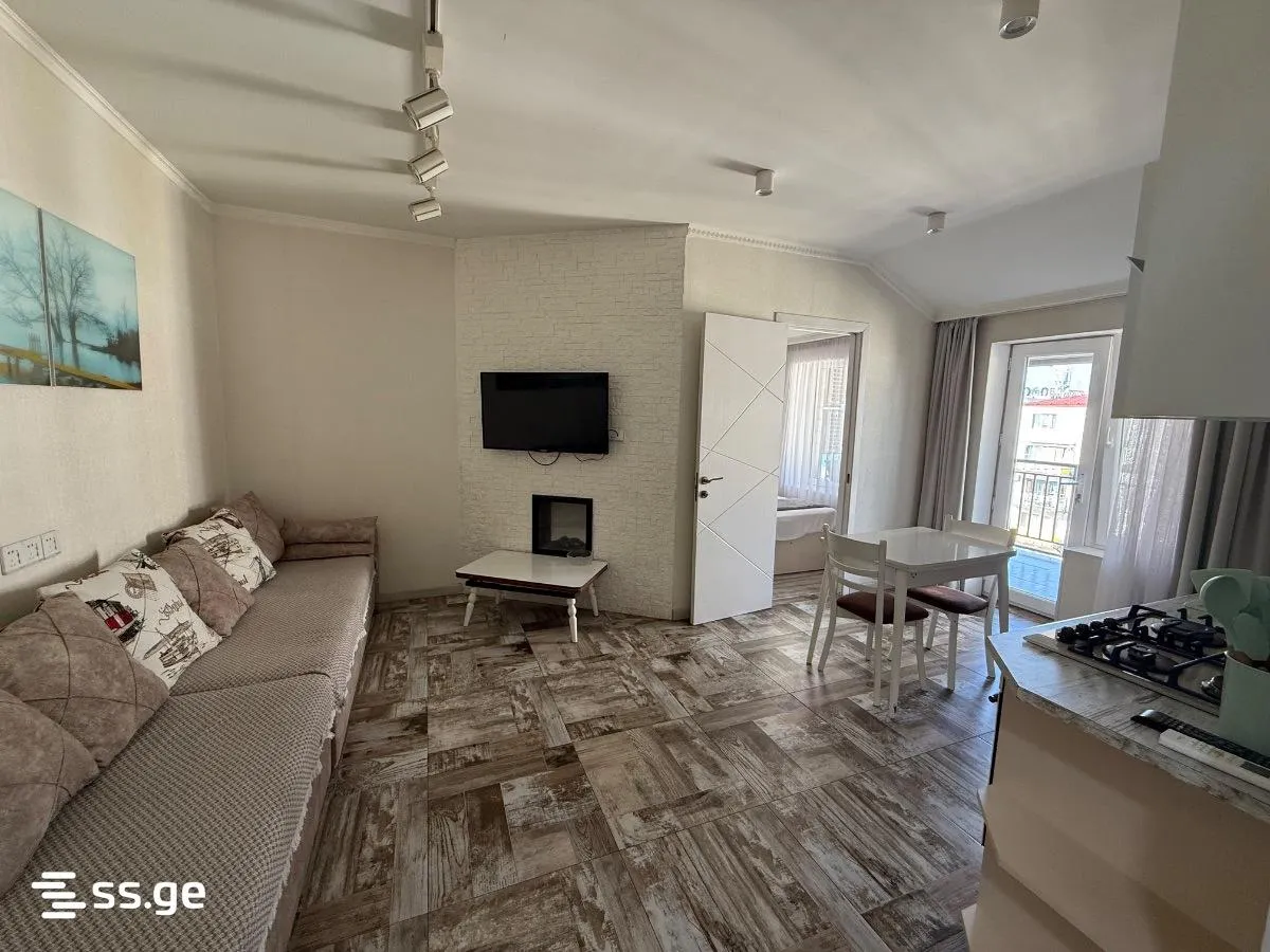 Квартира, 3-комн., 72 м²