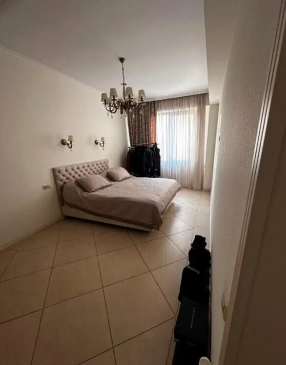 Квартира, 3-комн., 96.5 м²