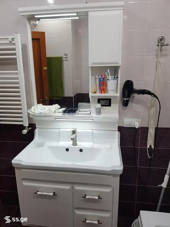 Apartment, 3-room, 90 m²