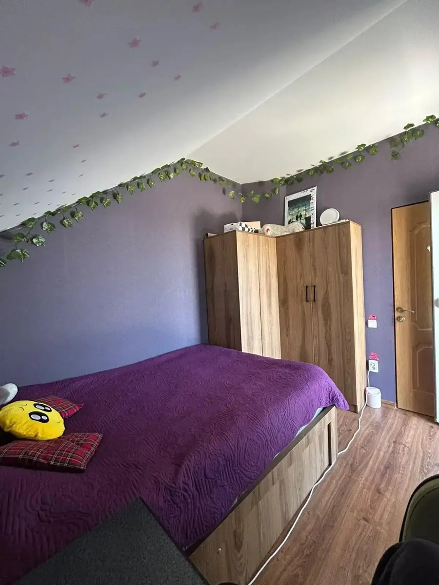 Дом, 6-комн., 220 м²