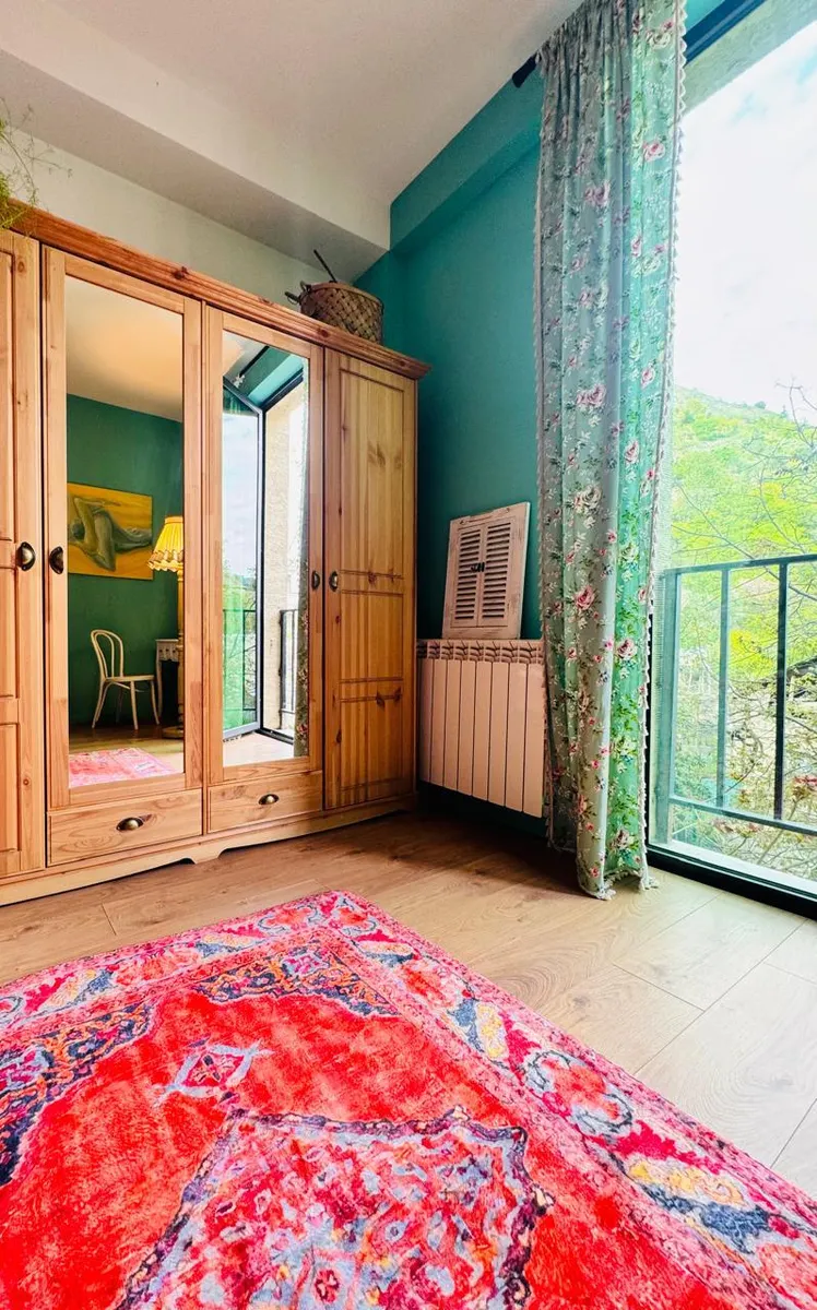 Квартира, 1-комн., 103 м²