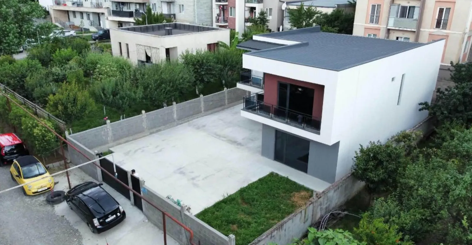 Дом, 5-комн., 280 м²