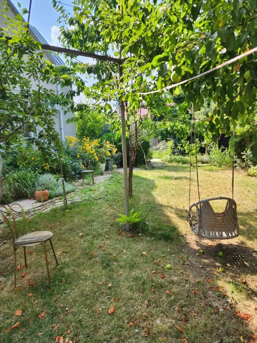 Дом, 7-комн., 240 м²