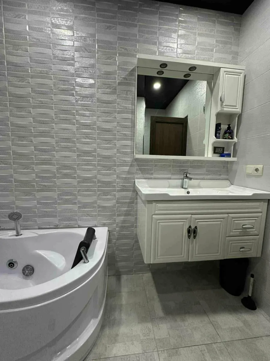 Квартира, 3-комн., 76 м²