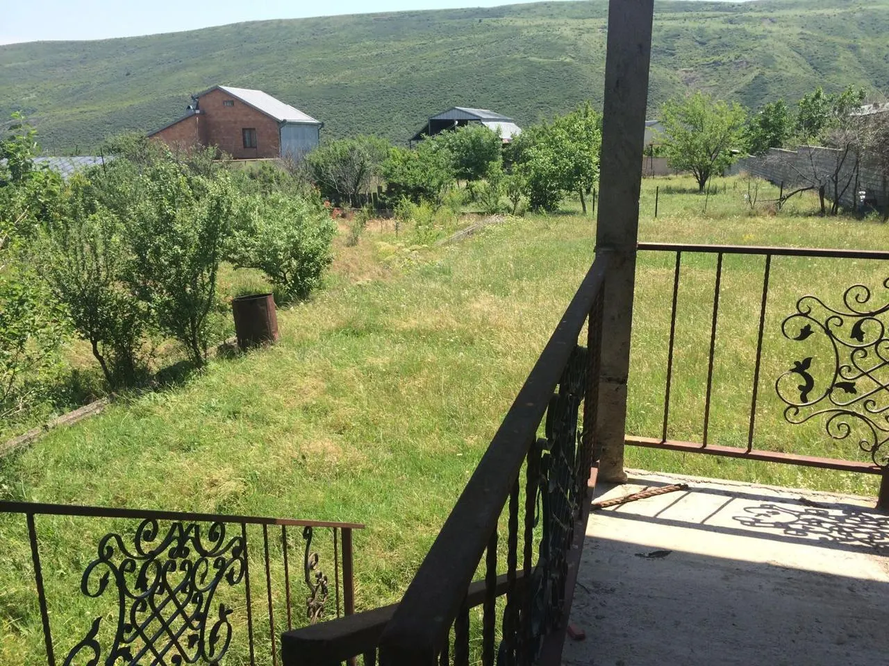 Дом, 4-комн., 400 м²