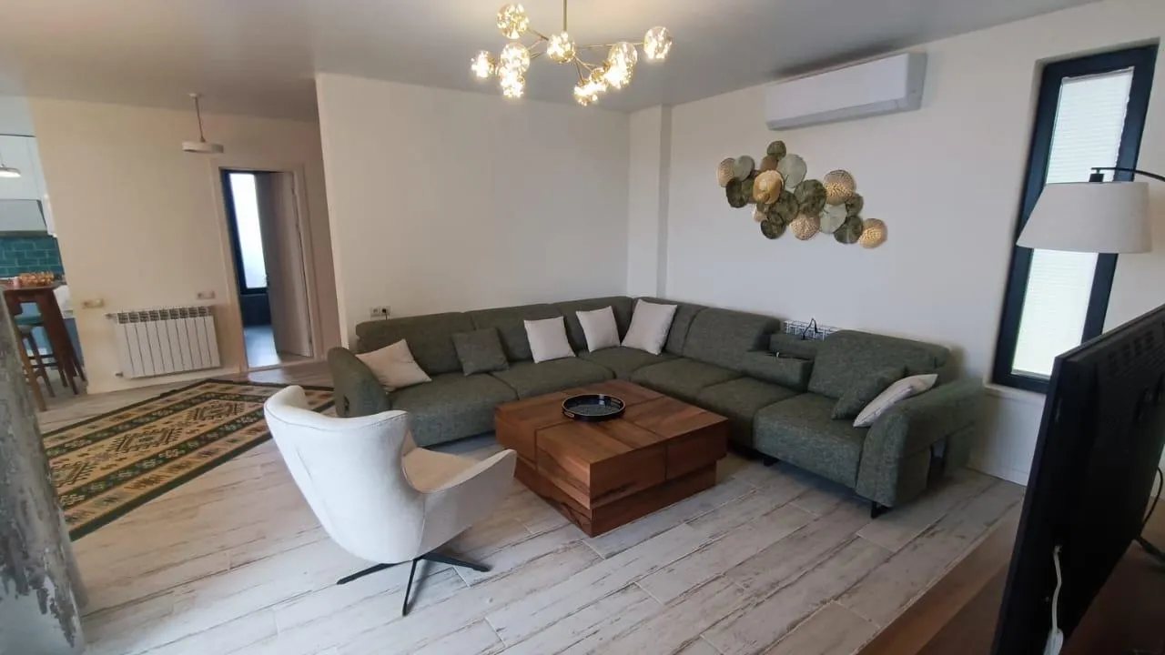 Дом, 5-комн., 417 м²