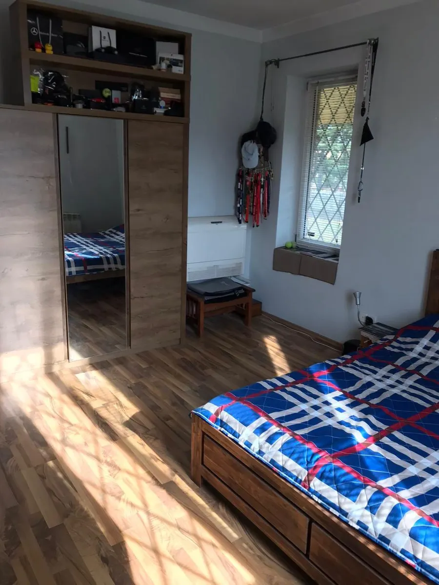 Дом, 5-комн., 700 м²