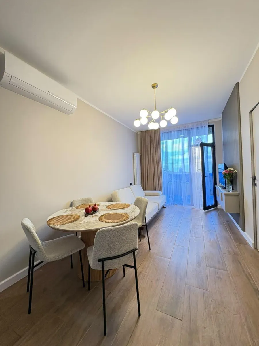 House, 2-room, 80 m²