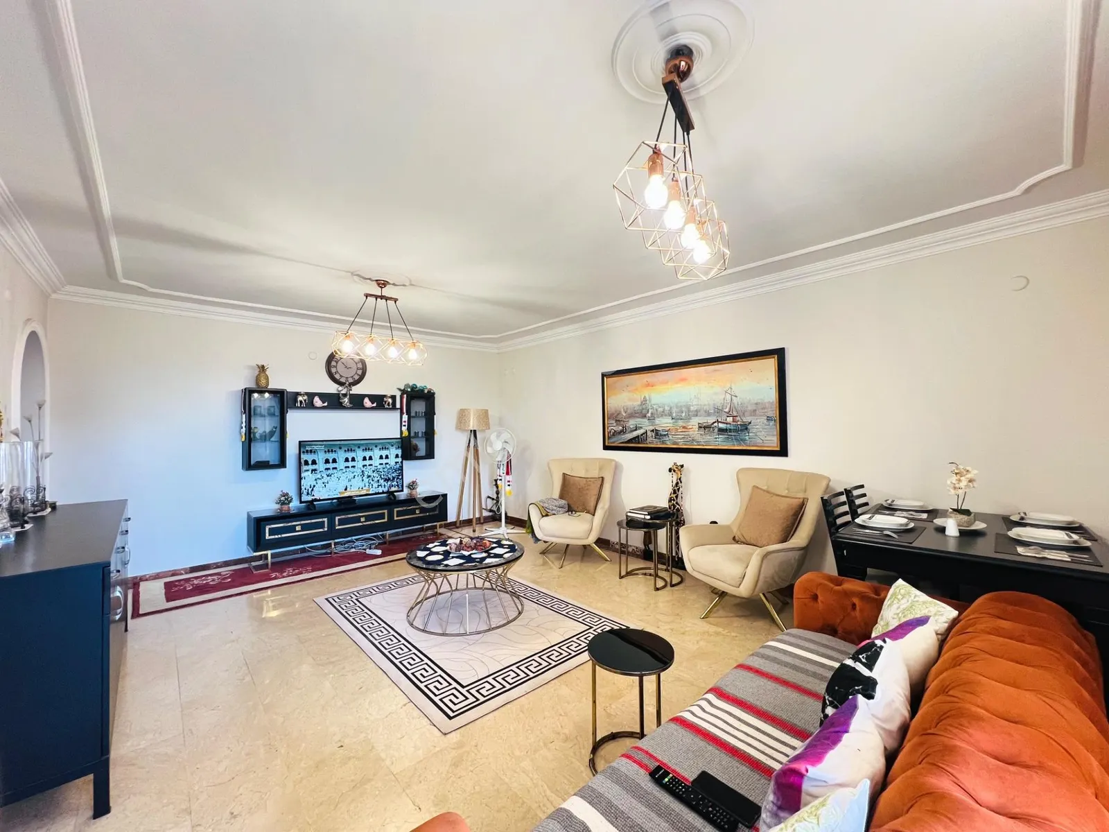 Apartment, 3-room, 135 m²