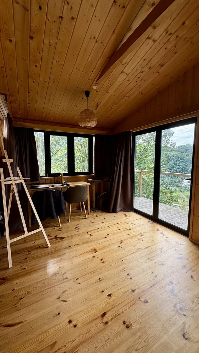 House, 3-room, 210 m²