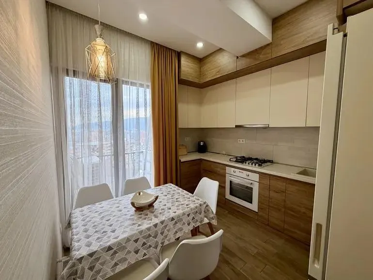 Квартира, 2-комн., 66 м², Dux Saburtalo Apartment