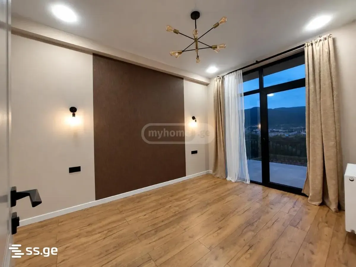 Дом, 7-комн., 800 м²