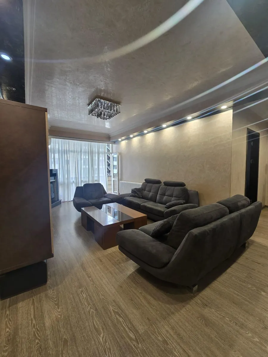 Квартира, 4-комн., 140 м²