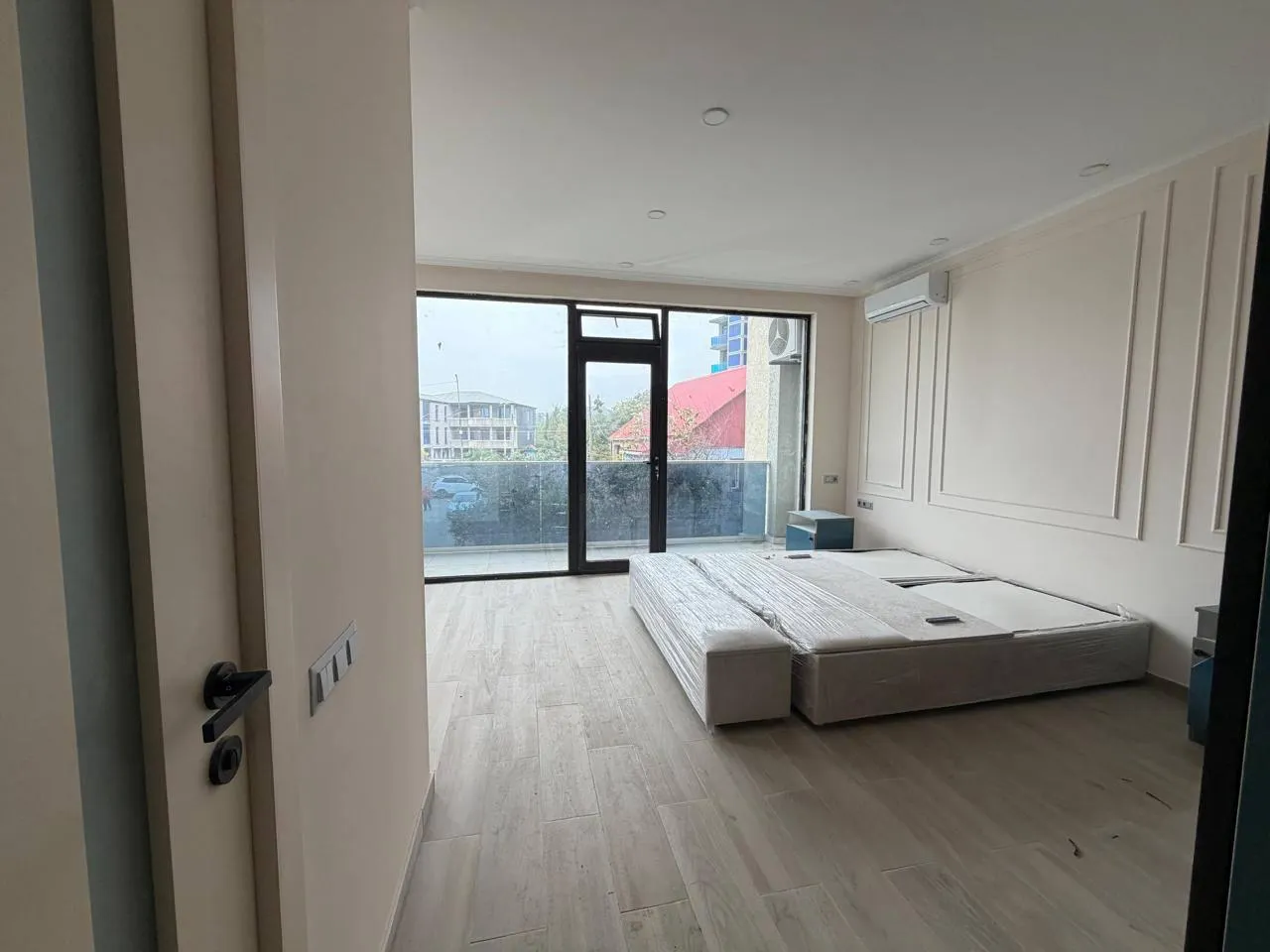 Дом, 5-комн., 225 м²