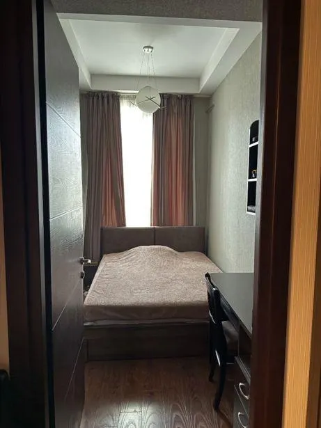 Квартира, 3-комн., 76 м²