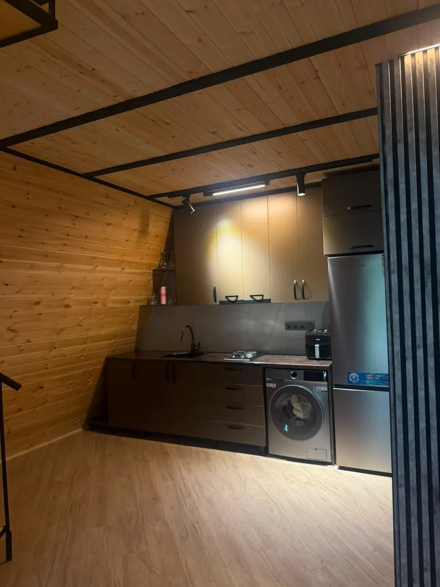 House, 2-room, 42 m²