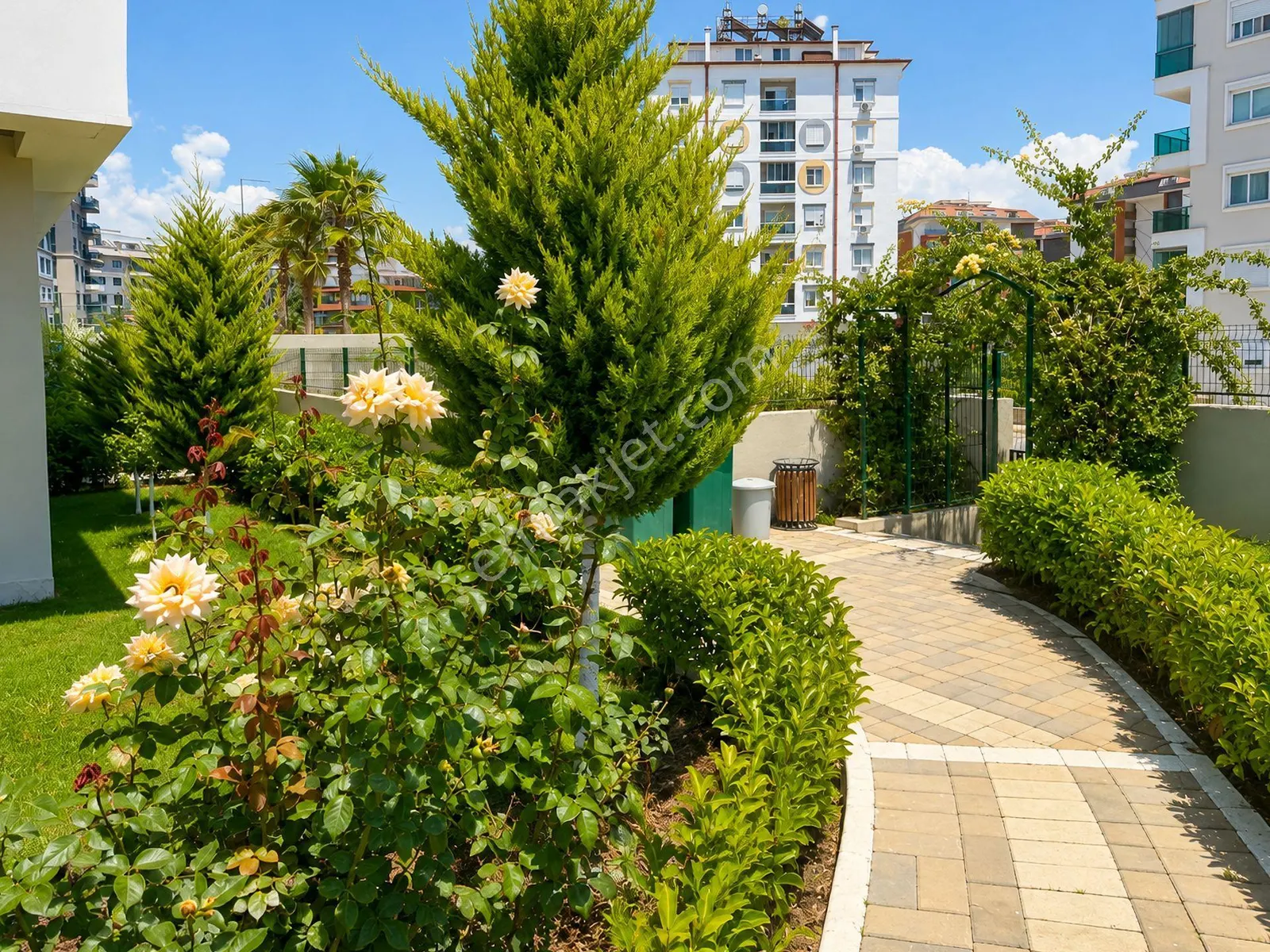 Apartment, 3-room, 100 m²