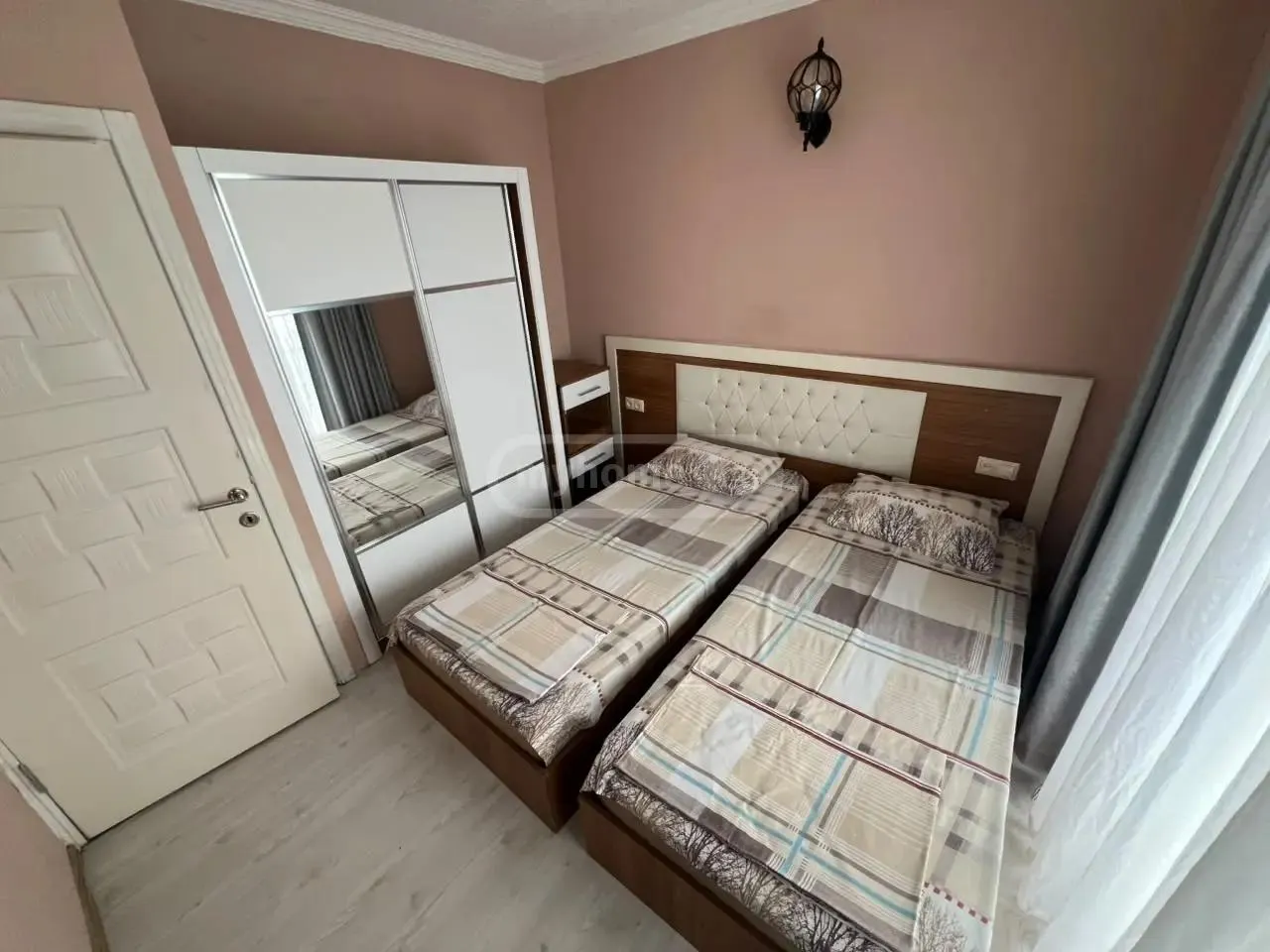 Apartment, 3-room, 55 m², Sherif Khimshiashvili St, 51