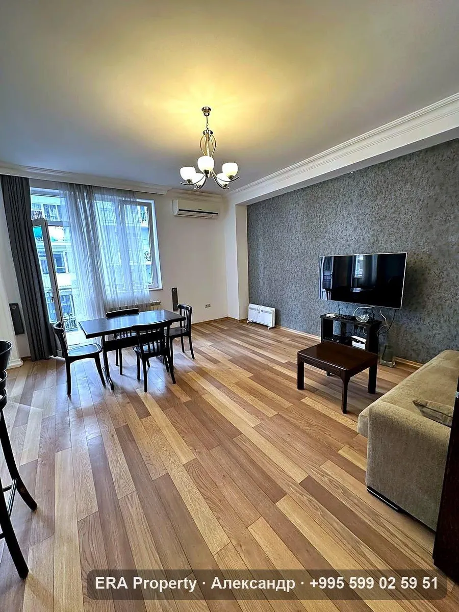 Квартира, 2-комн., 90 м²