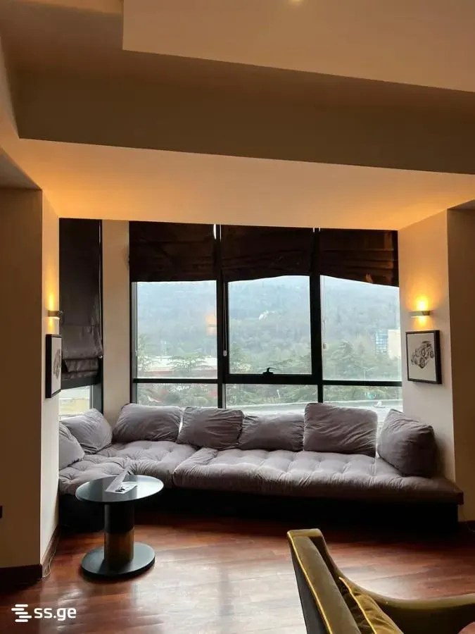 Apartment, 3-room, 100 m²