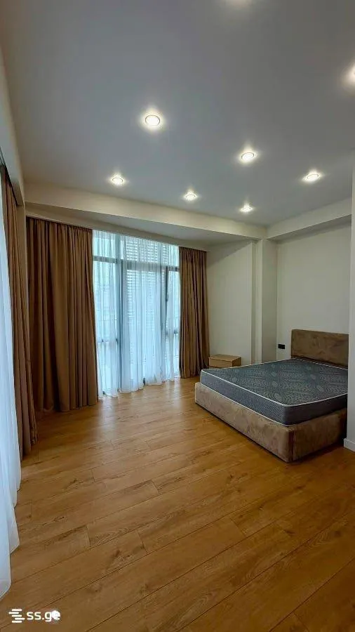 Квартира, 3-комн., 115 м², Green Diamond