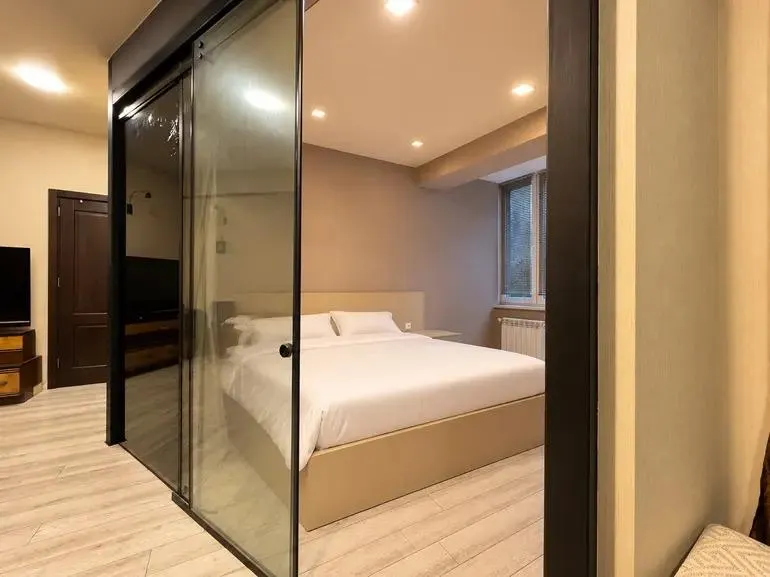 Квартира, 3-комн., 74 м², Nino Zhvania St, 47
