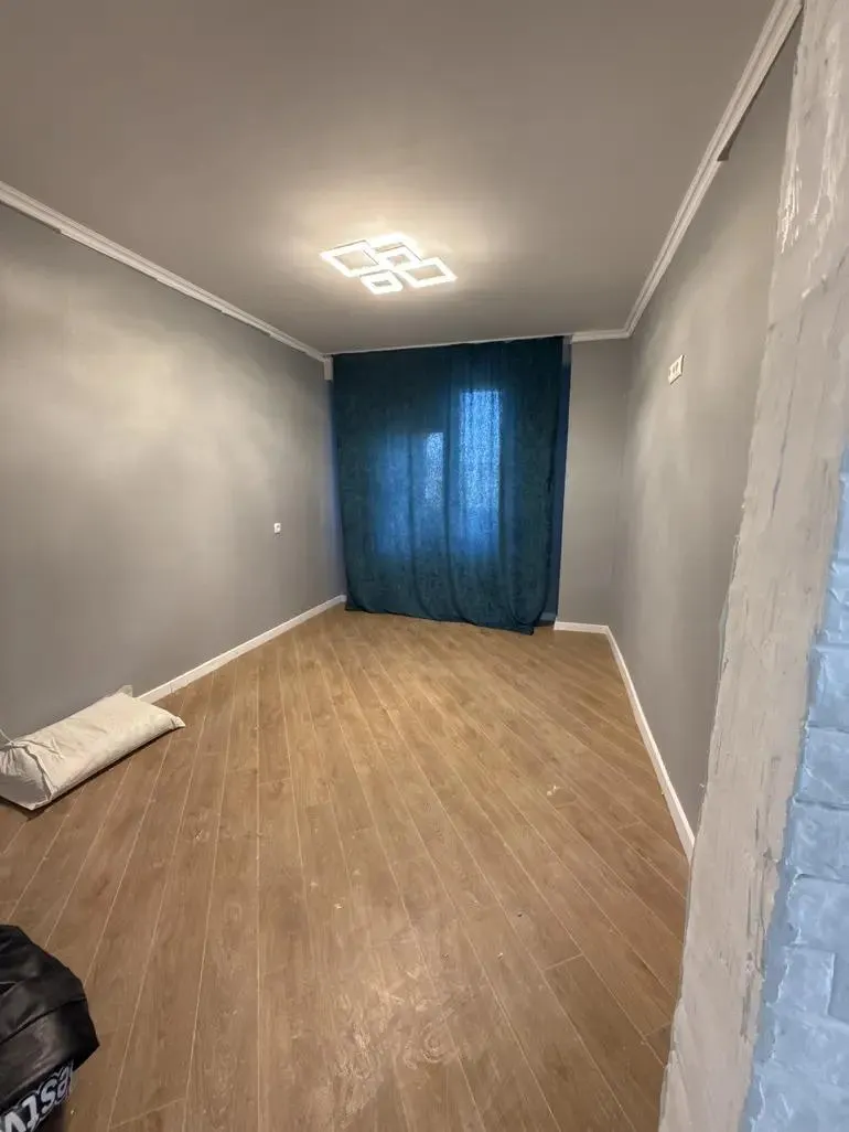 Квартира, 3-комн., 73 м²