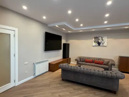 Квартира, 4-комн., 217 м²