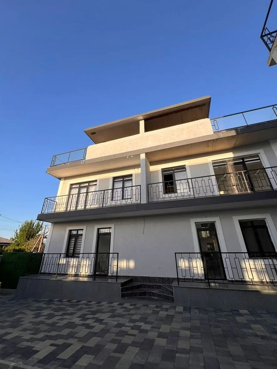 Villa, 180 m²