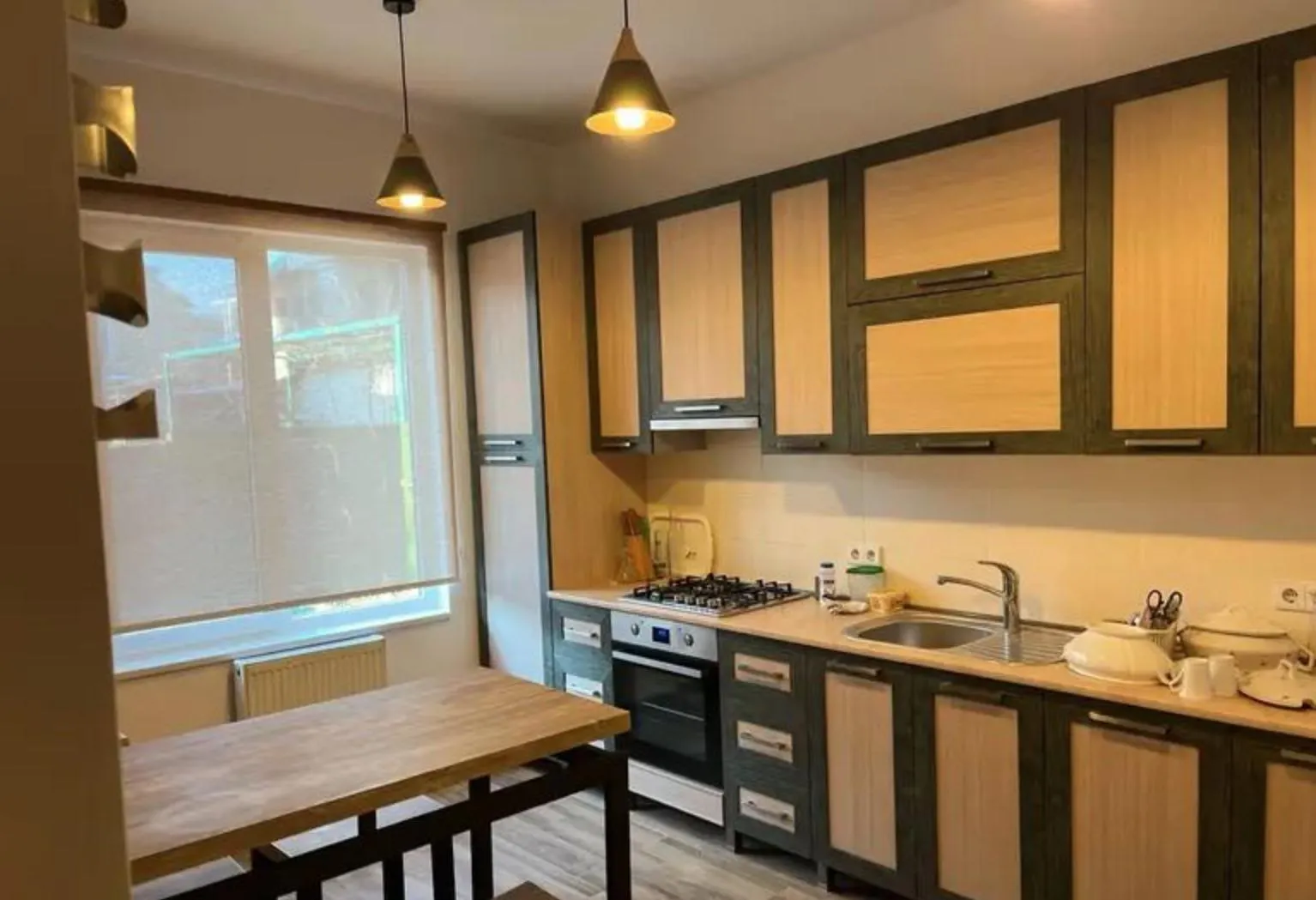 House, 5-room, 205 m²