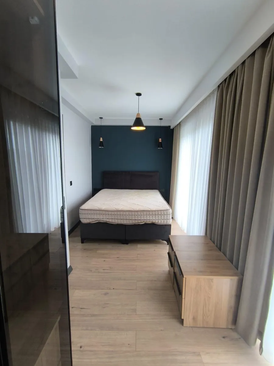 House, 5-room, 207 m²