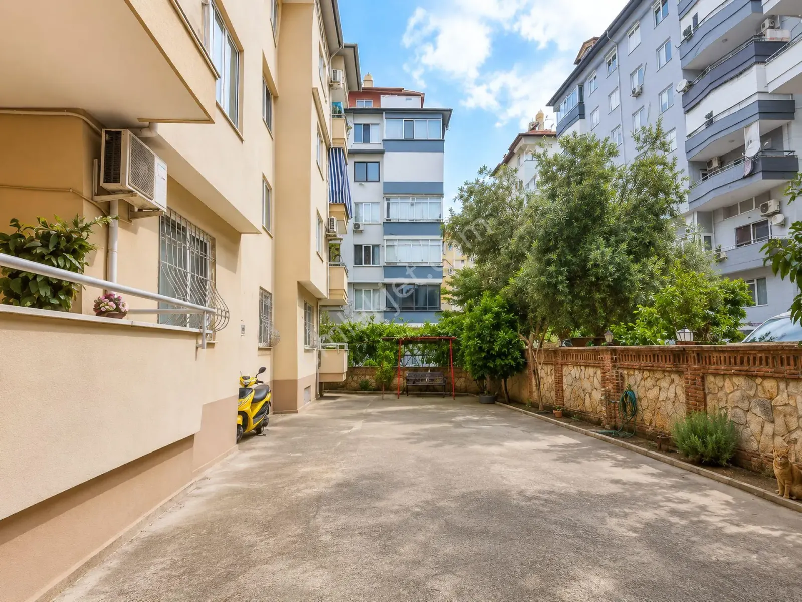 Apartment, 3-room, 120 m²