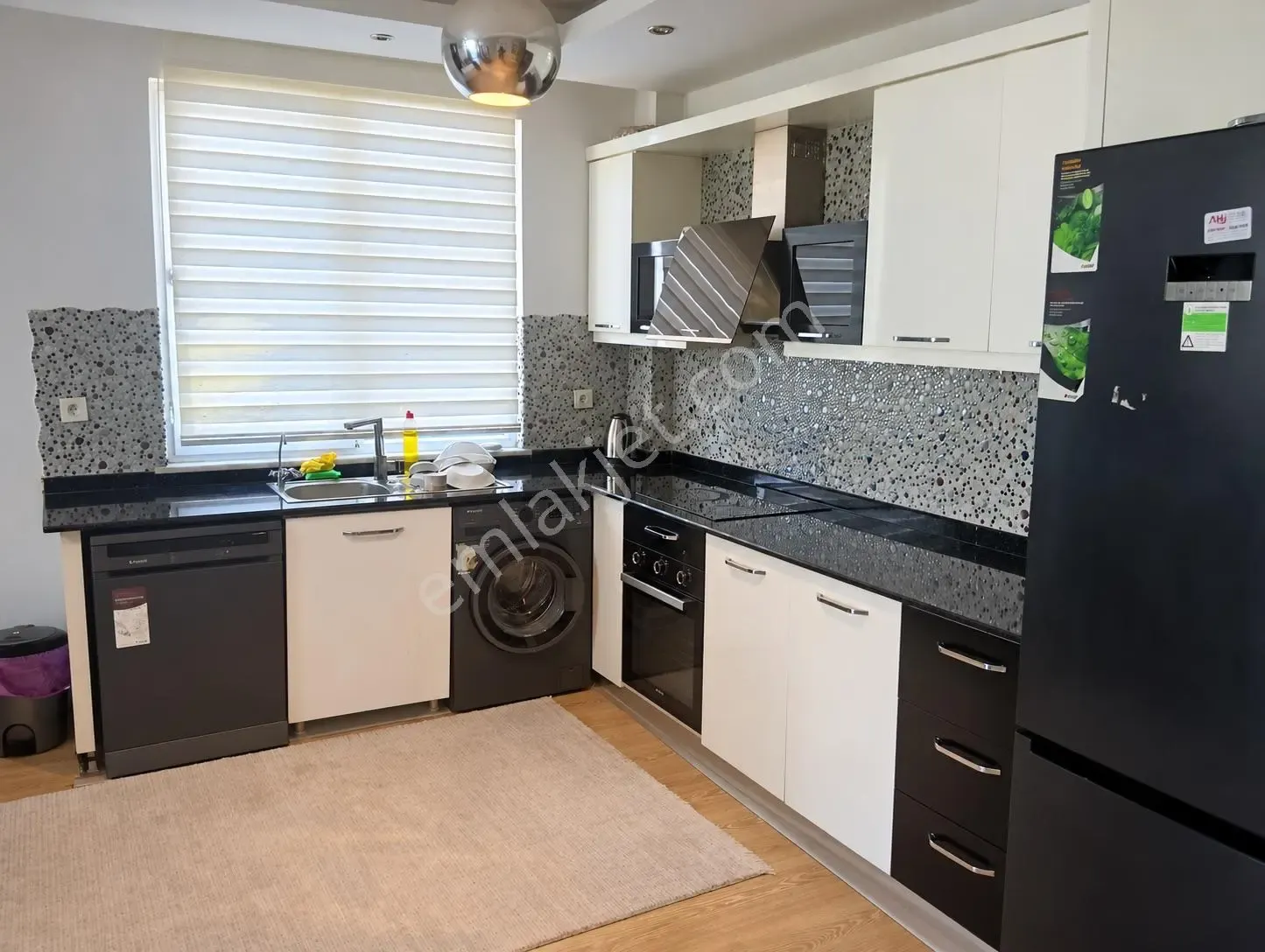 Apartment, 4-room, 130 m²