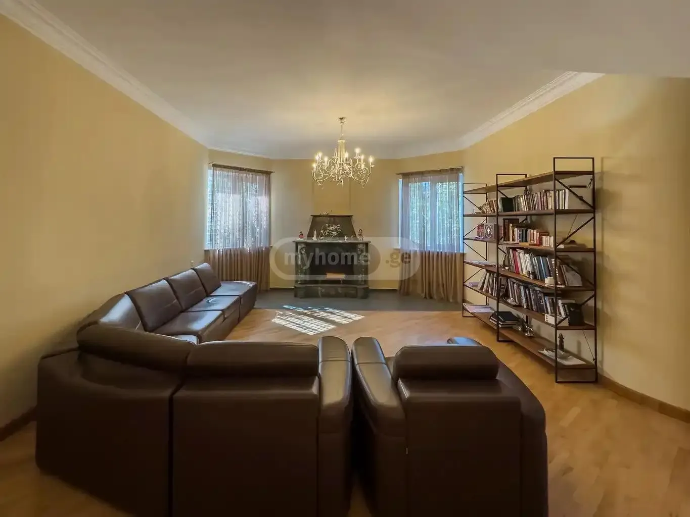 Дом, 5-комн., 600 м²