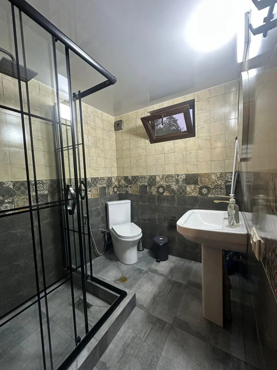 House, 3-room, 80 m²