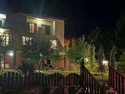 Дом, 8-комн., 415 м²
