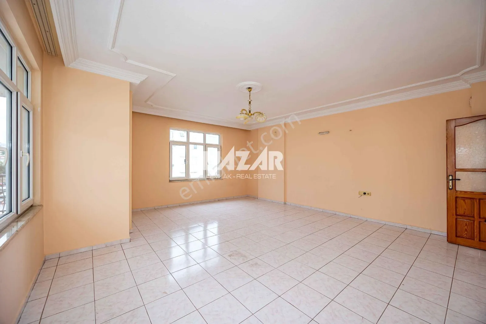 Apartment, 4-room, 160 m²